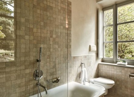 Bathroom detail Superior Rooms Villa di Piazzano SLH Luxury Hotel Cortona tuscany