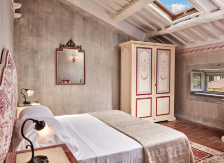 Classic Rooms Villa di Piazzano SLH Luxury Hotel Cortona tuscany
